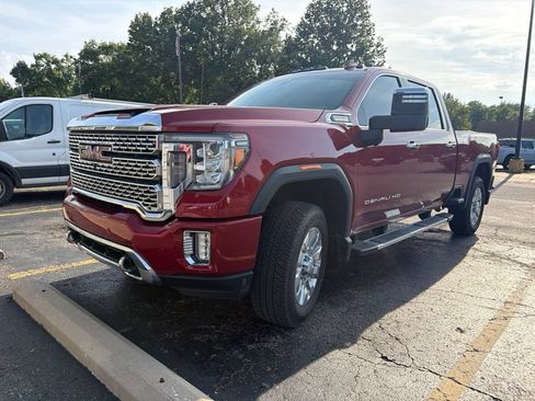 Used 2020 GMC Sierra 2500 Denali w/ Denali Ultimate Package AWD/4WD image 2