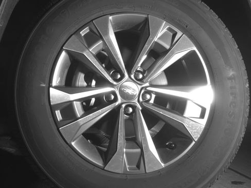 Used 2025 Chevrolet Equinox LT FWD image 12