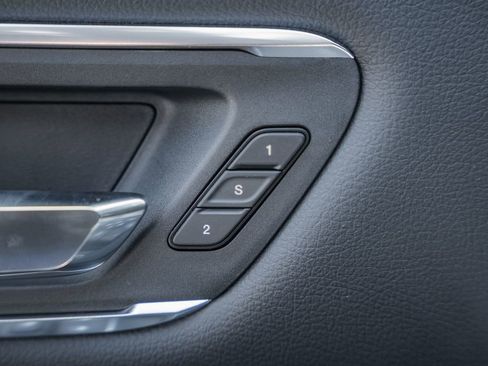 New 2026 RAM 1500 Laramie AWD/4WD image 47