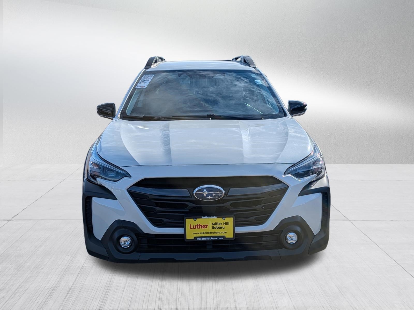 Used 2025 Subaru Outback Premium AWD/4WD image 2