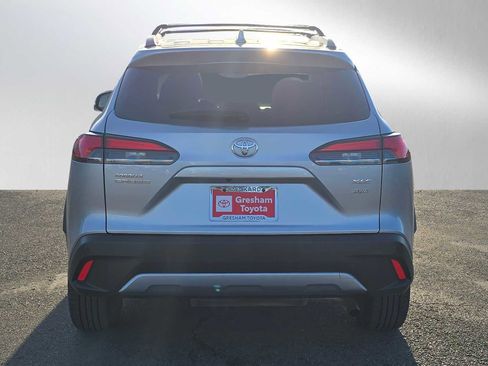 Certified 2022 Toyota Corolla Cross XLE image 5