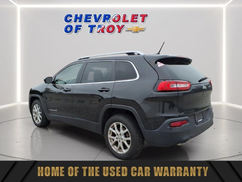 Used 2015 Jeep Cherokee Latitude w/ Cold Weather Group FWD image 7