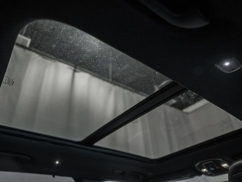 New 2025 Jeep Grand Cherokee L Limited w/ Luxury Tech Group II image 33