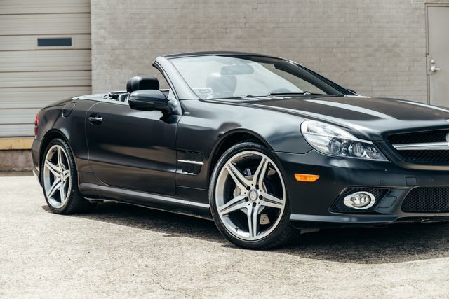 Used 2011 Mercedes-Benz SL 550 image 41
