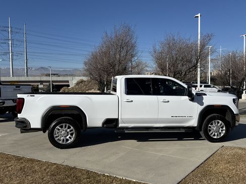 Used 2024 GMC Sierra 2500 SLE w/ SLE Value Package; image 6