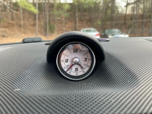 Used 2016 Mercedes-Benz SL 550 w/ Driver Assistance Package image 28