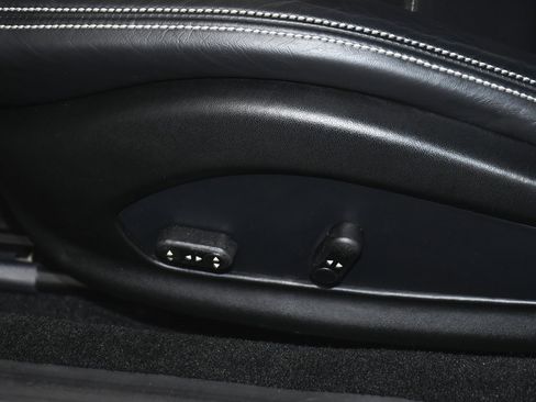 Used 2013 Ferrari California image 52