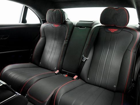 Used 2021 Bentley Flying Spur V8 image 10