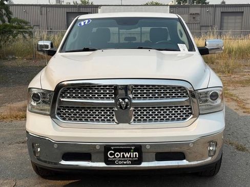 Used 2017 RAM 1500 Laramie w/ Convenience Group AWD/4WD image 6