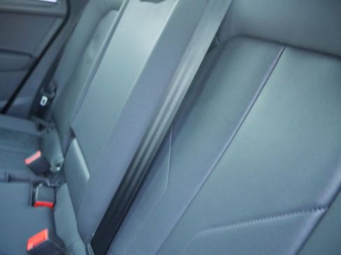 Certified 2021 Audi Q3 2.0T Premium Plus image 26