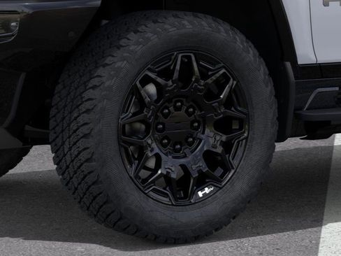 New 2026 GMC Hummer EV 4x4 Crew Cab image 9