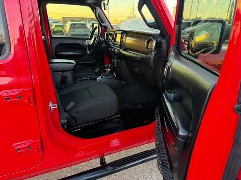 Used 2020 Jeep Gladiator Sport w/ Quick Order Package 24S AWD/4WD image 11