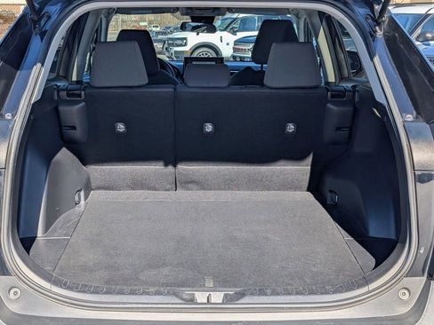 Used 2022 Toyota RAV4 XLE image 9