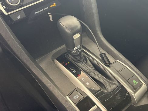 Used 2019 Honda Civic EX image 6