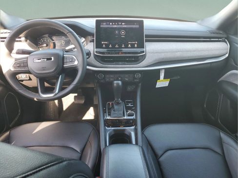 Certified 2024 Jeep Compass Latitude image 13