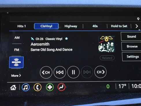 Used 2023 Buick Envision Preferred image 25