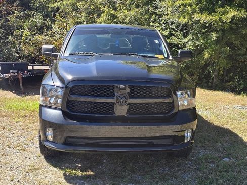 Used 2017 RAM 1500 Express w/ Express Value Package image 4