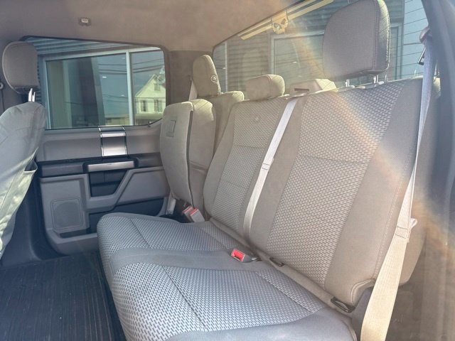 Used 2017 Ford F250 XLT w/ XLT Premium Package AWD/4WD image 10