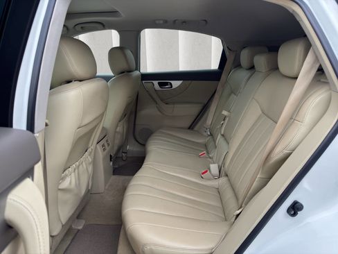 Used 2016 INFINITI QX70 AWD w/ Premium Package image 11