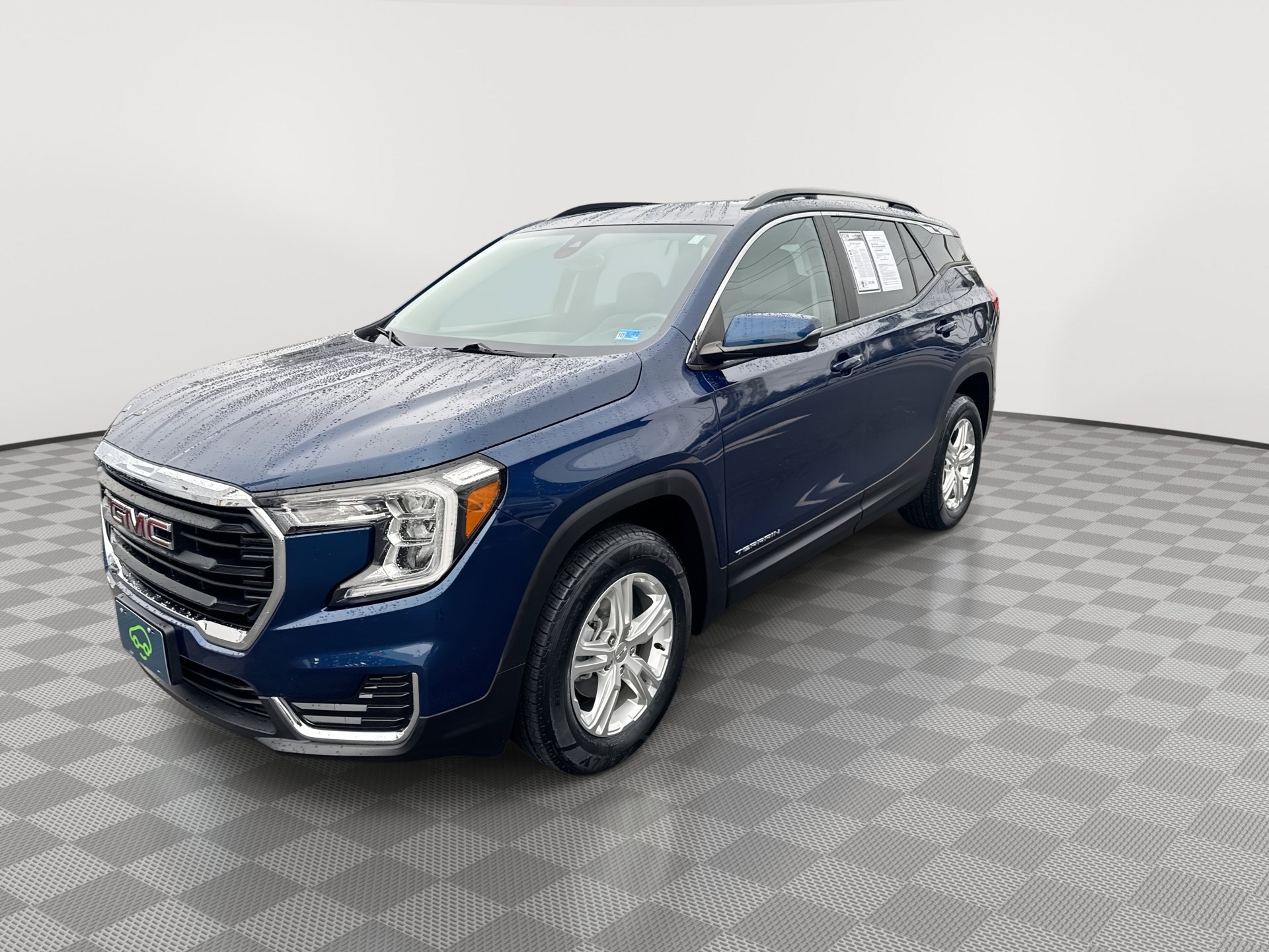 Certified 2022 GMC Terrain SLE w/ Driver Convenience Package AWD/4WD image 4
