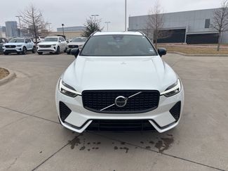 Used 2024 Volvo XC60 B5 Ultimate w/ Protection Package Premier video 2