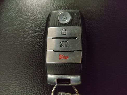 Used 2020 Kia Sorento S AWD/4WD image 32