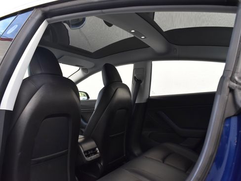 Used 2018 Tesla Model 3 Long Range image 21