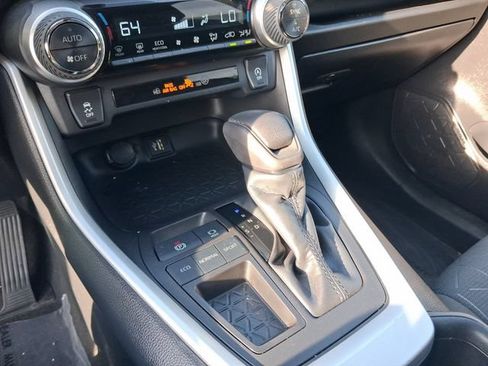 Used 2023 Toyota RAV4 XLE w/ Convenience Package FWD image 21