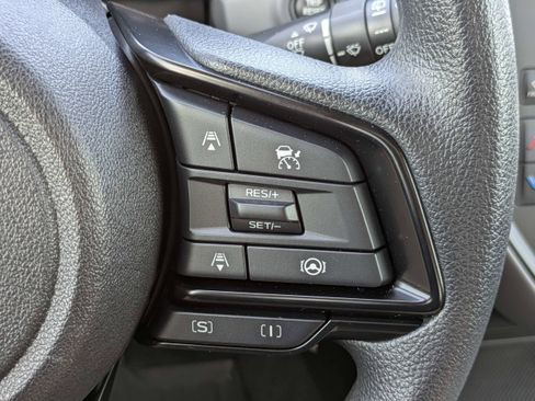 Certified 2025 Subaru Crosstrek 2.0i image 22