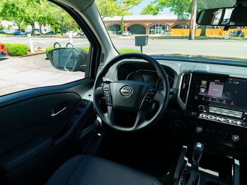 New 2025 Nissan Frontier SV image 11