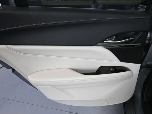 Used 2023 Cadillac CT4 Premium Luxury RWD image 28