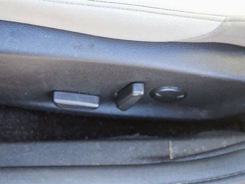 Used 2017 Ford Focus Titanium image 29