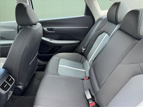 Used 2020 Hyundai Sonata SEL w/ Convenience + Sunroof Package FWD image 8