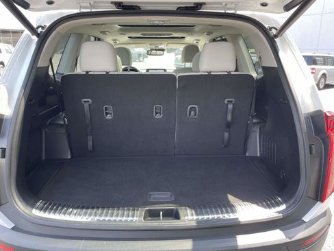 Used 2022 Kia Telluride SX FWD image 10