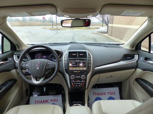 Used 2019 Lincoln MKC Premiere image 35