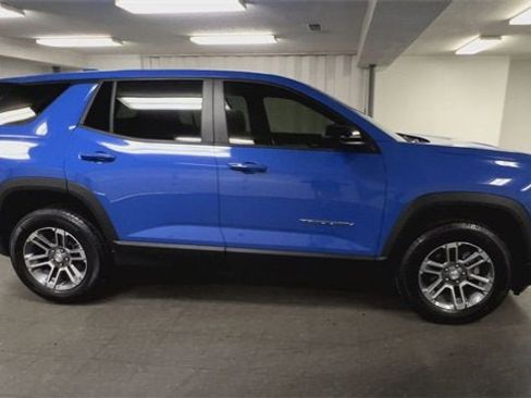 Certified 2025 GMC Terrain Elevation w/ Technology Package II image 9