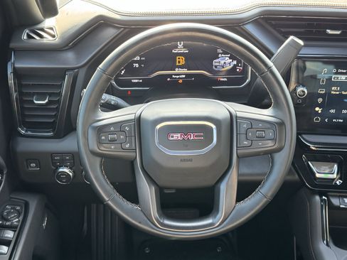 Used 2025 GMC Sierra 2500 AT4 AWD/4WD image 15