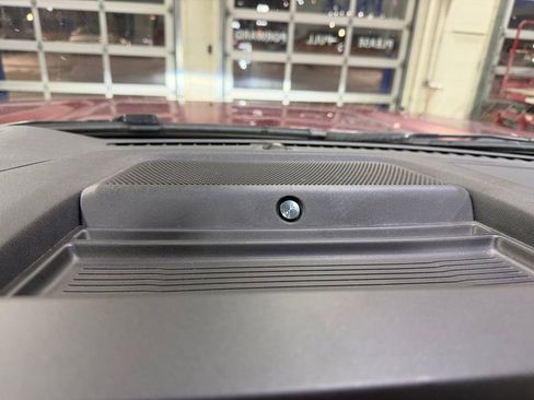 Used 2025 Ford F250 Platinum w/ Tremor Off-Road Package image 25