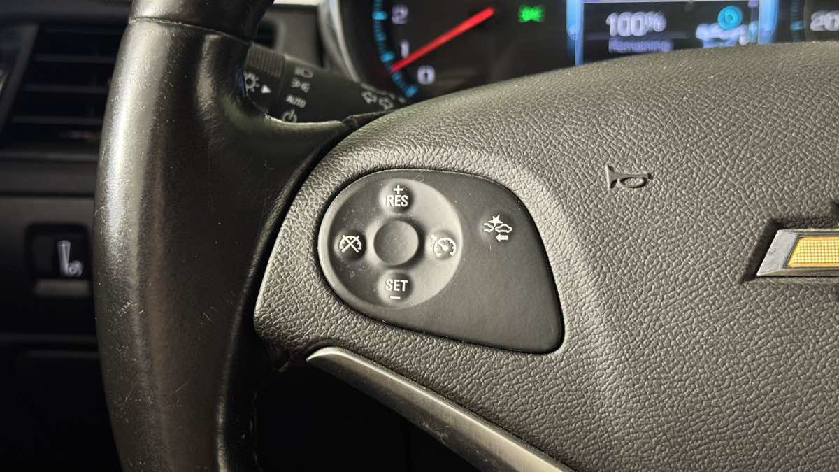 Used 2017 Chevrolet Impala Premier FWD image 17