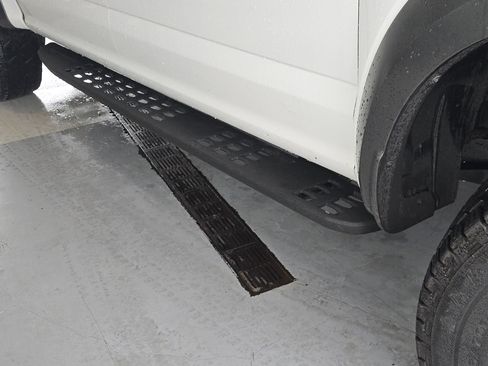 Used 2020 Ford F150 Raptor image 17