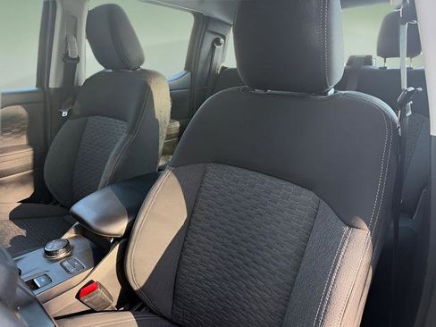 Used 2024 Ford Ranger XL image 13