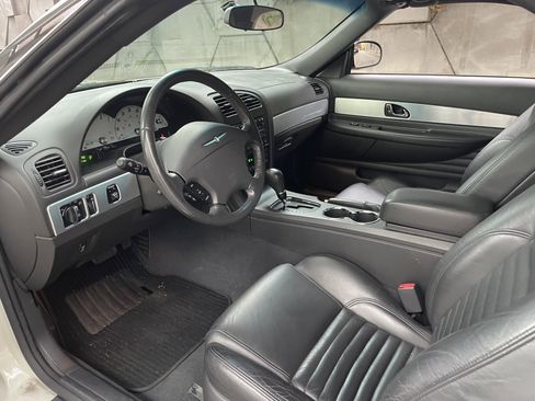 Used 2002 Ford Thunderbird image 5