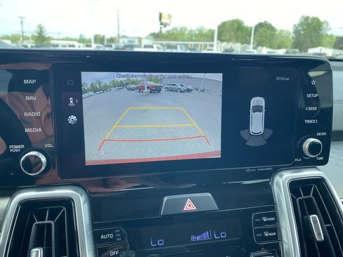 Used 2023 Kia Sorento SX FWD image 17