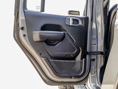 Used 2022 Jeep Gladiator Rubicon w/ LED Lighting Group image 37