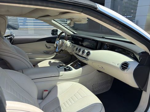Used 2019 Mercedes-Benz S 560 Cabriolet image 11