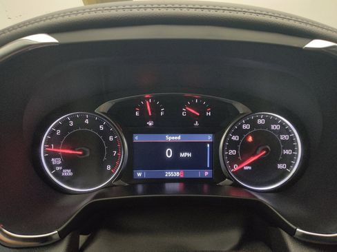 Used 2025 Chevrolet Blazer LT FWD image 23