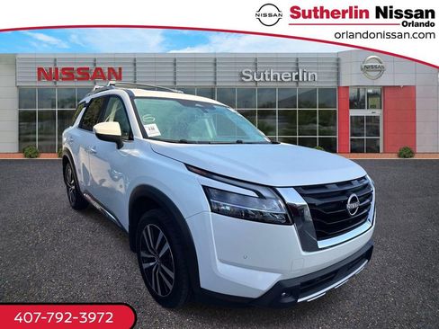 Certified 2023 Nissan Pathfinder Platinum w/ Cargo Package AWD/4WD image 1