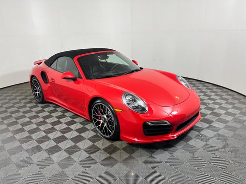 Used 2015 Porsche 911 4 Cabriolet AWD/4WD image 9