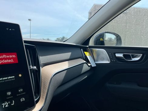 New 2026 Volvo XC60 B5 Ultra w/ Protection Package Premier image 19