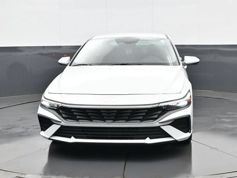 Certified 2024 Hyundai Elantra SEL FWD image 3